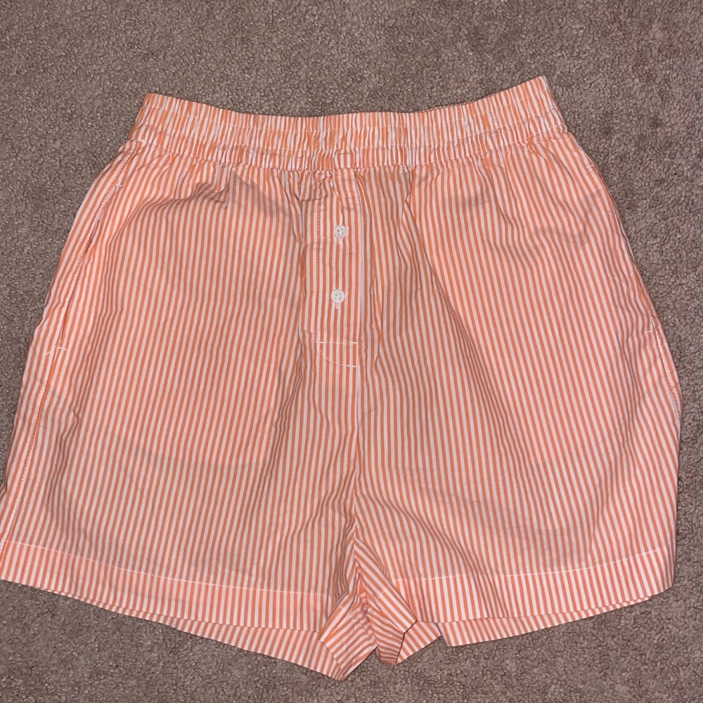 h&m orange and white striped shorts
